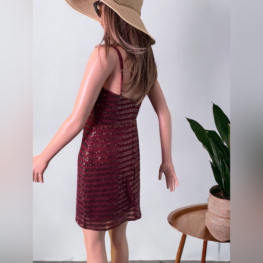 Nox Anabel Burgundy Sequin Dress Size 8 Spaghetti Strap Cocktail Prom R706 - Picture 4 of 6